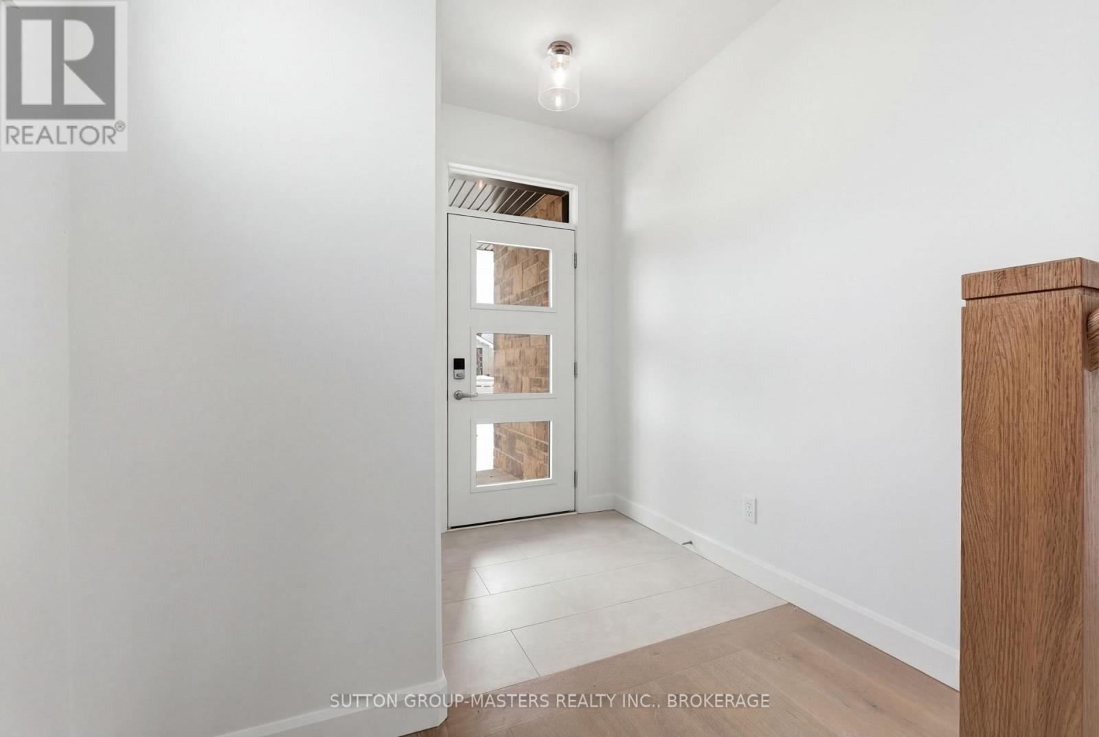 218 Superior Drive Property Photo 16