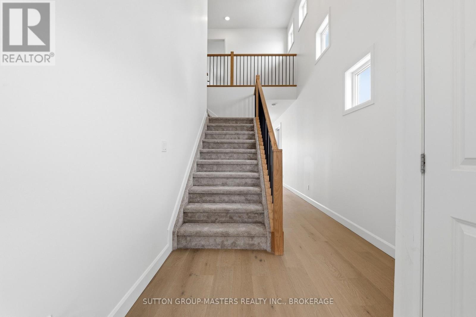 218 Superior Drive Property Photo 18