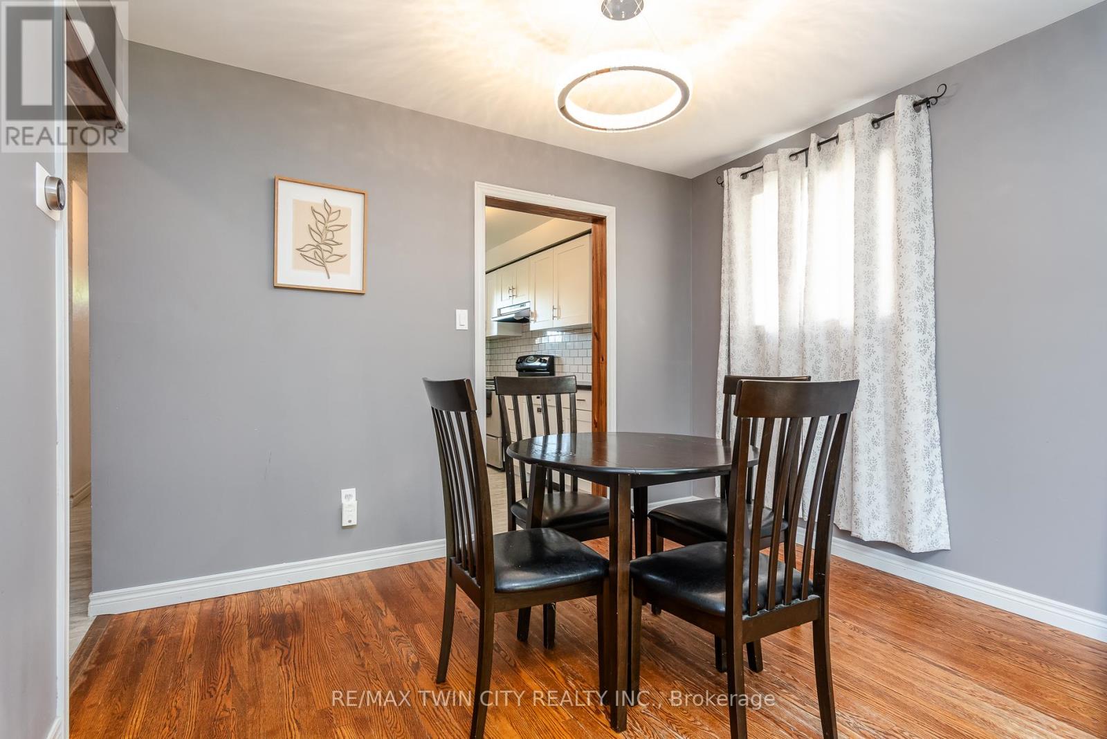 162 Parkside Drive E Property Photo 29