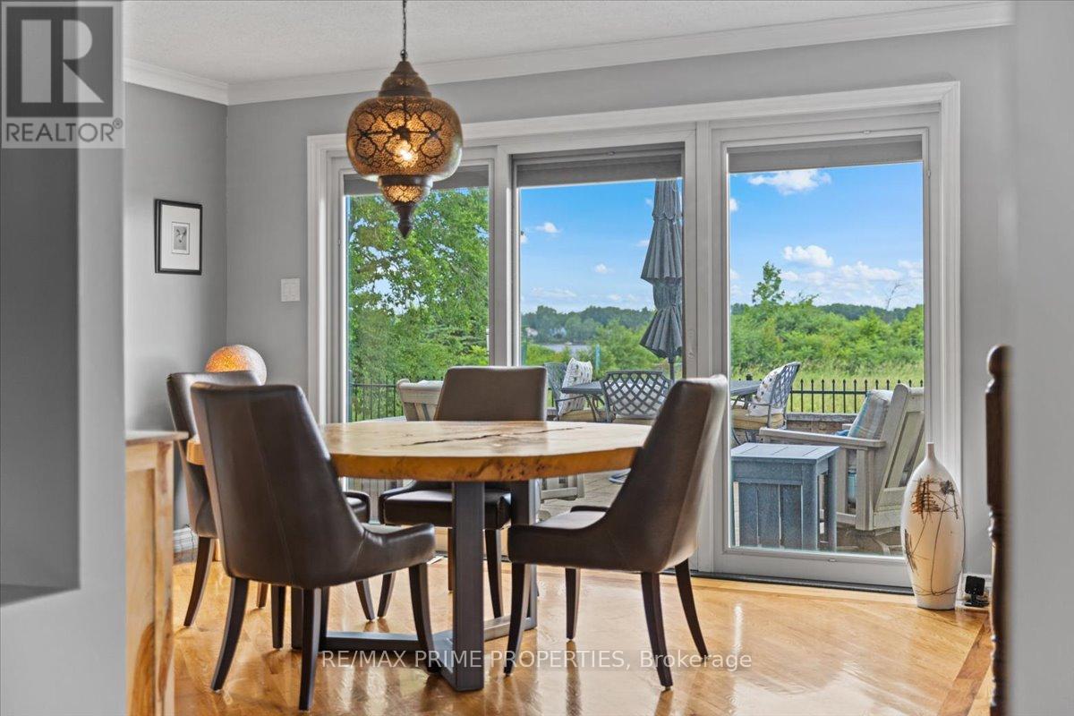 800 Fairwinds Terrace Property Photo 7