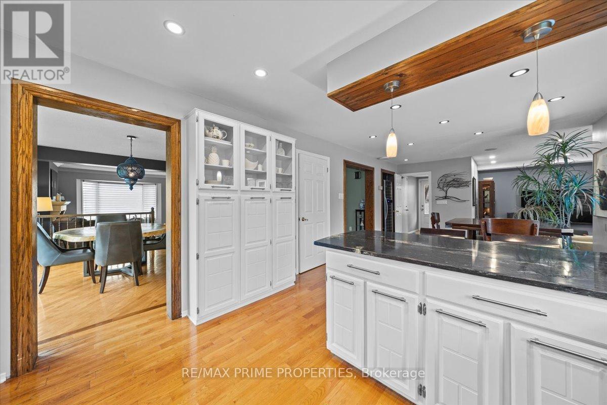 800 Fairwinds Terrace Property Photo 13
