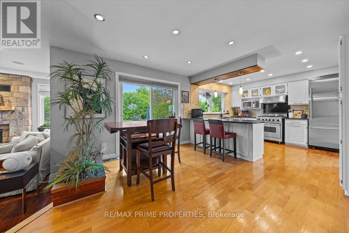 800 Fairwinds Terrace Property Photo 17
