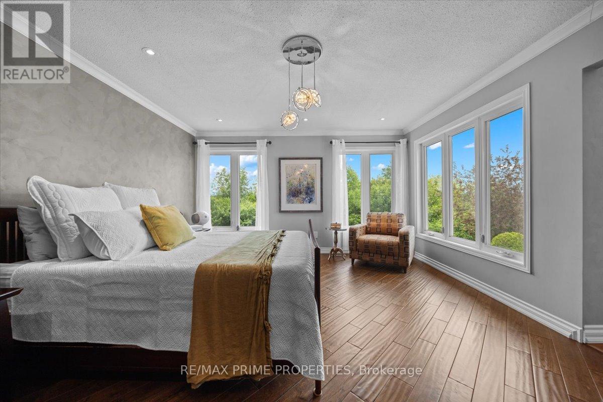 800 Fairwinds Terrace Property Photo 25