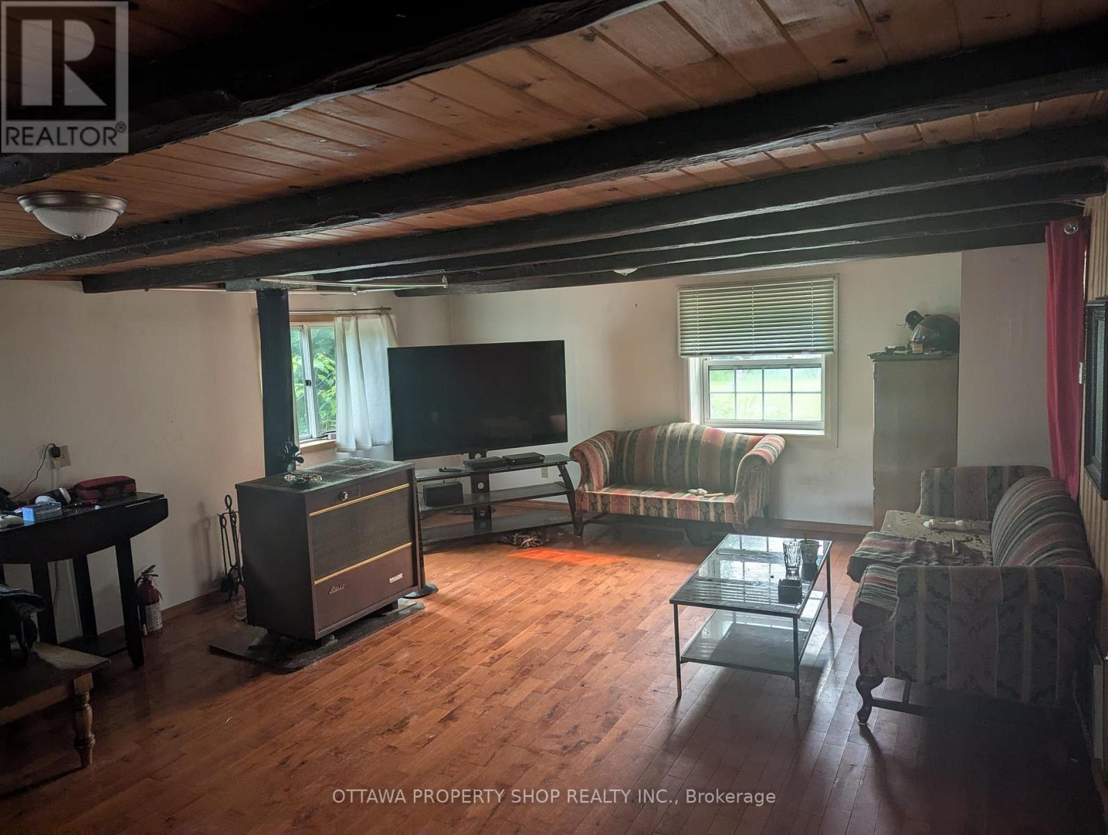 7262 Stone School Road Property Photo 6