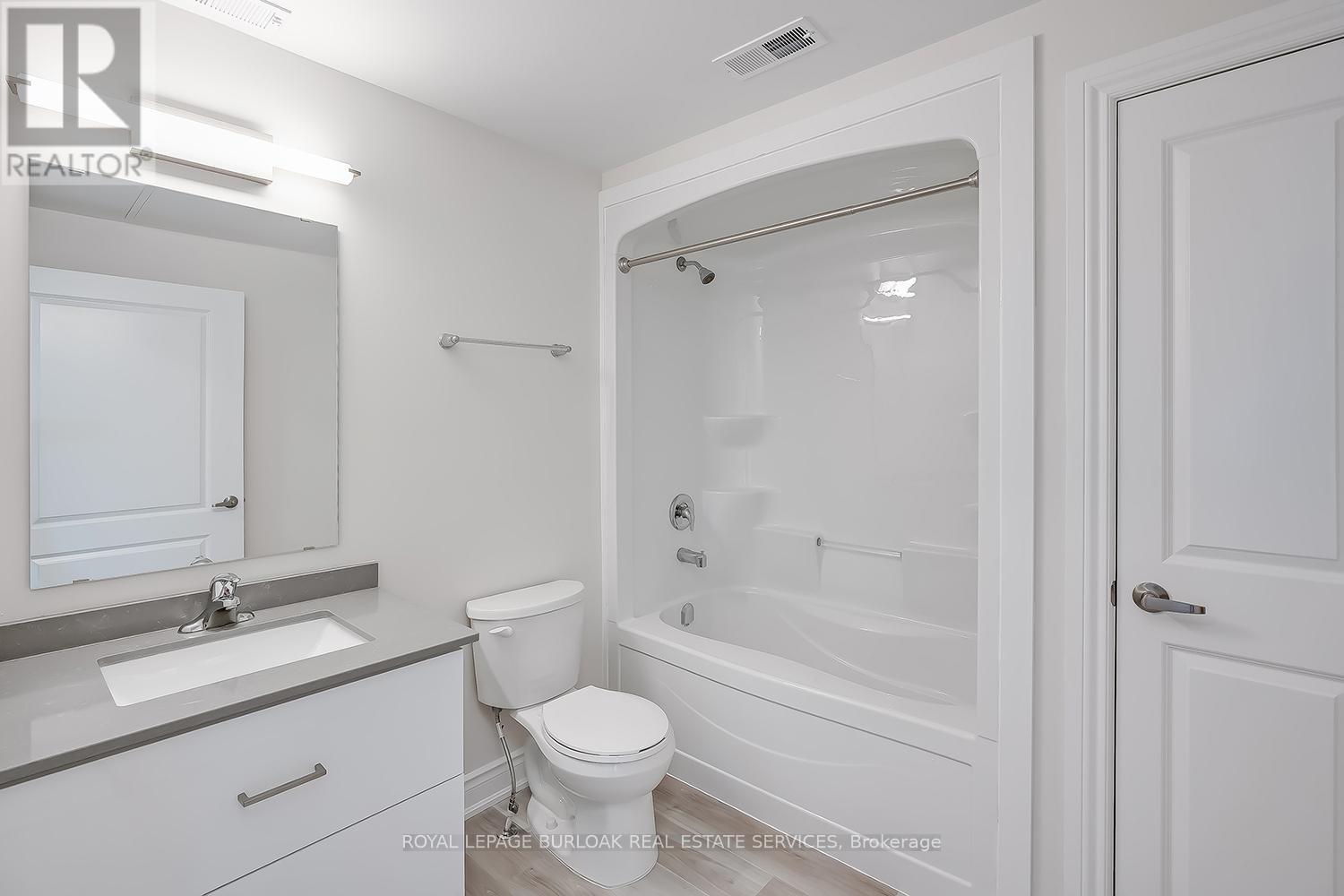 3a - 259 King Street E Property Photo 16