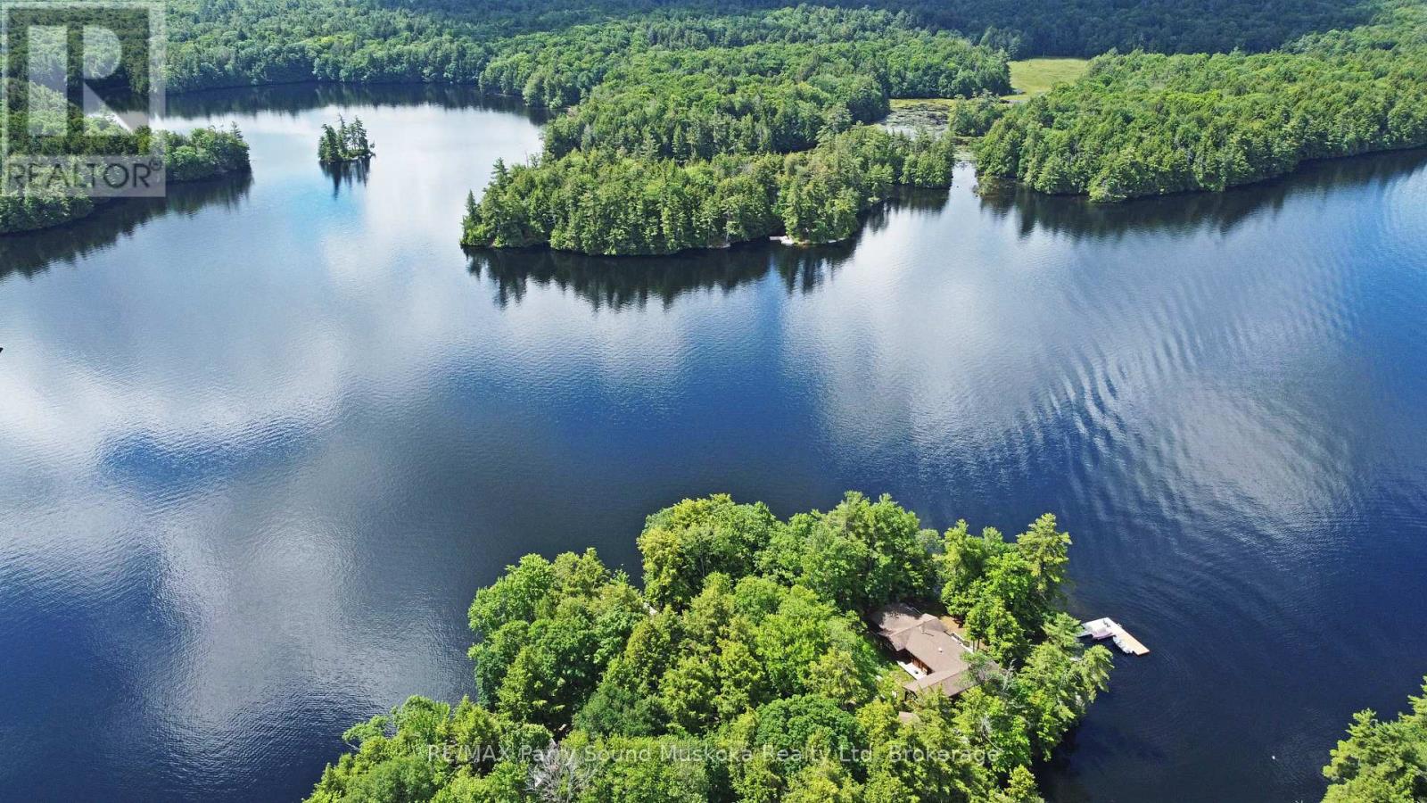215 Crane Lake Water Property Photo 2
