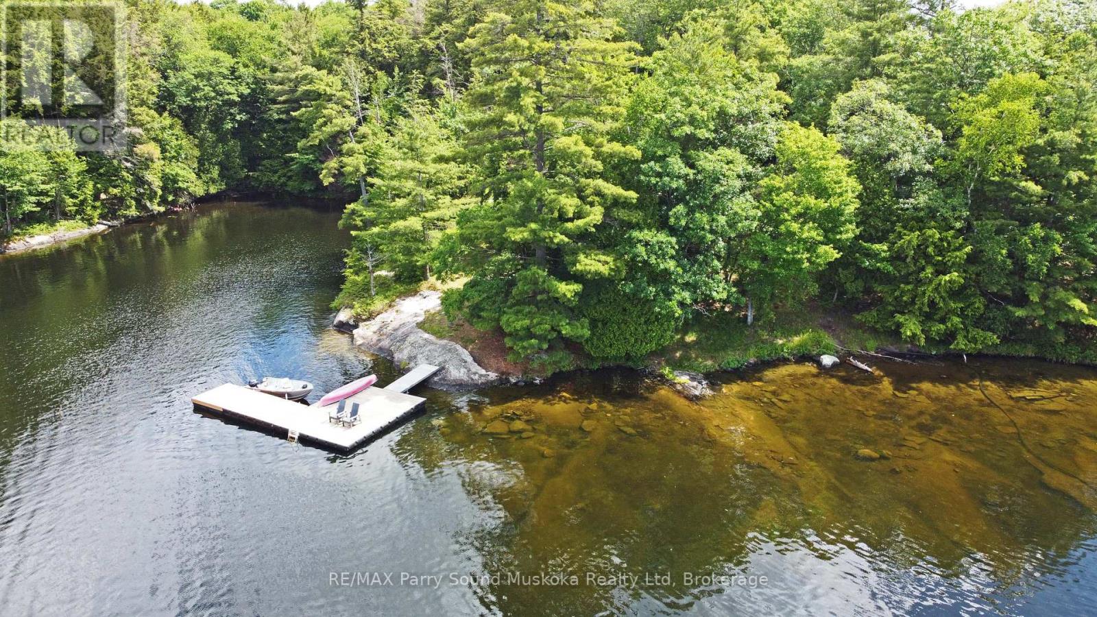 215 Crane Lake Water Property Photo 3
