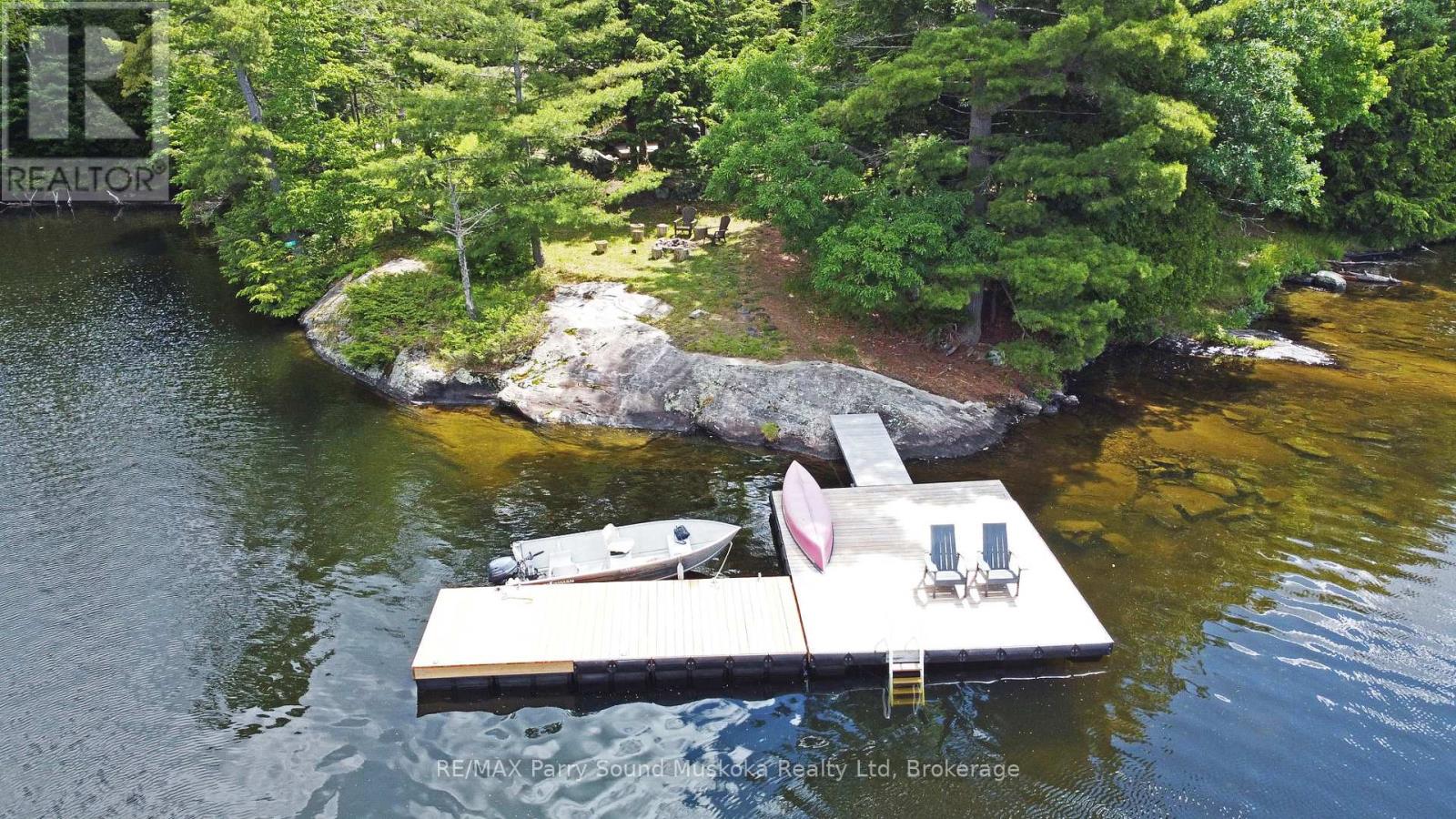 215 Crane Lake Water Property Photo 5