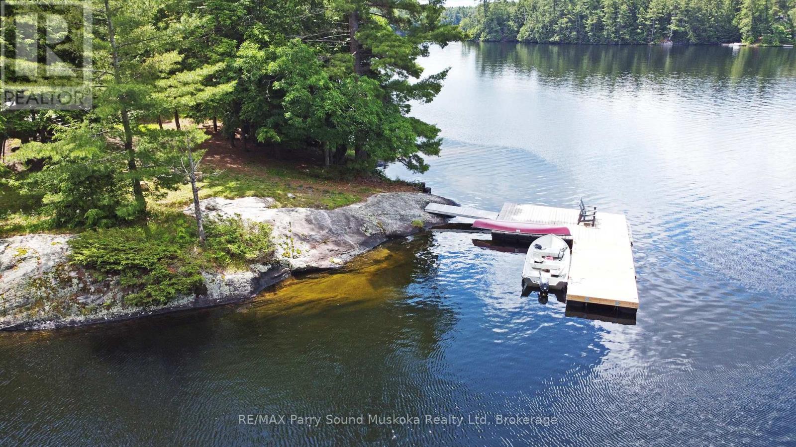 215 Crane Lake Water Property Photo 6