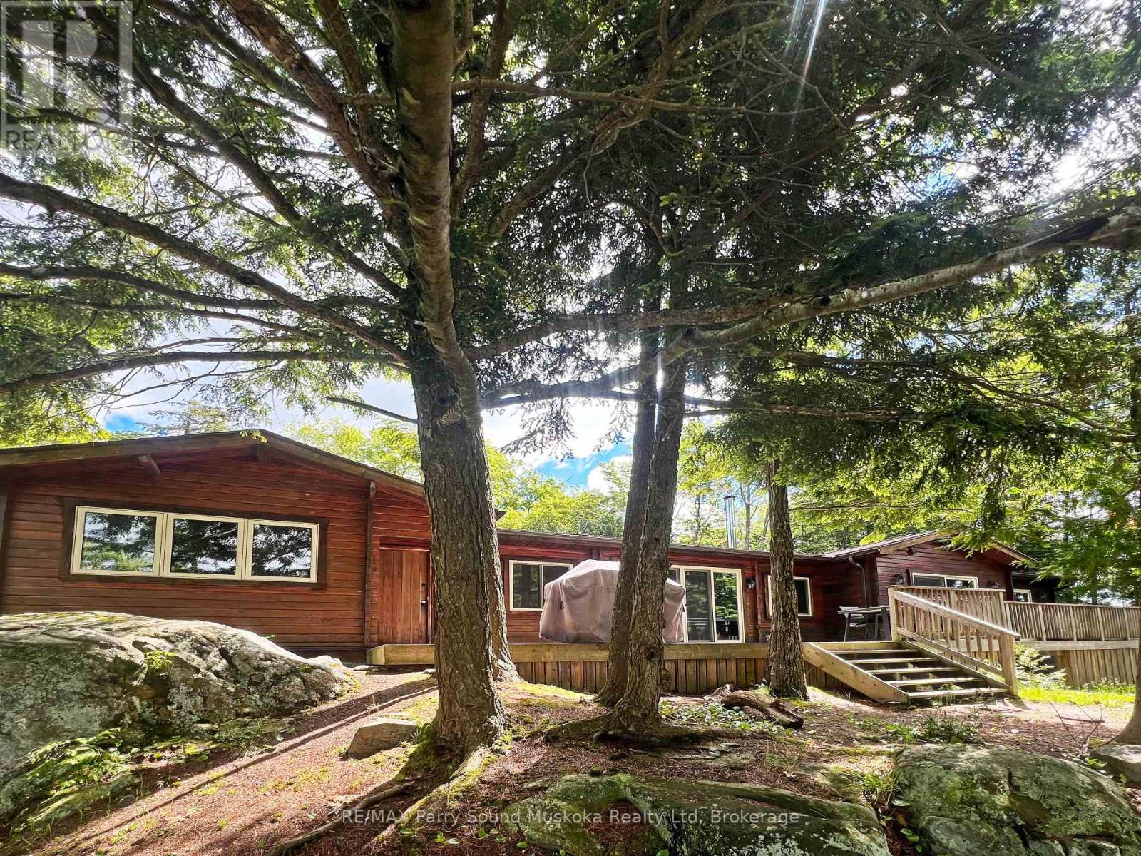 215 Crane Lake Water Property Photo 13