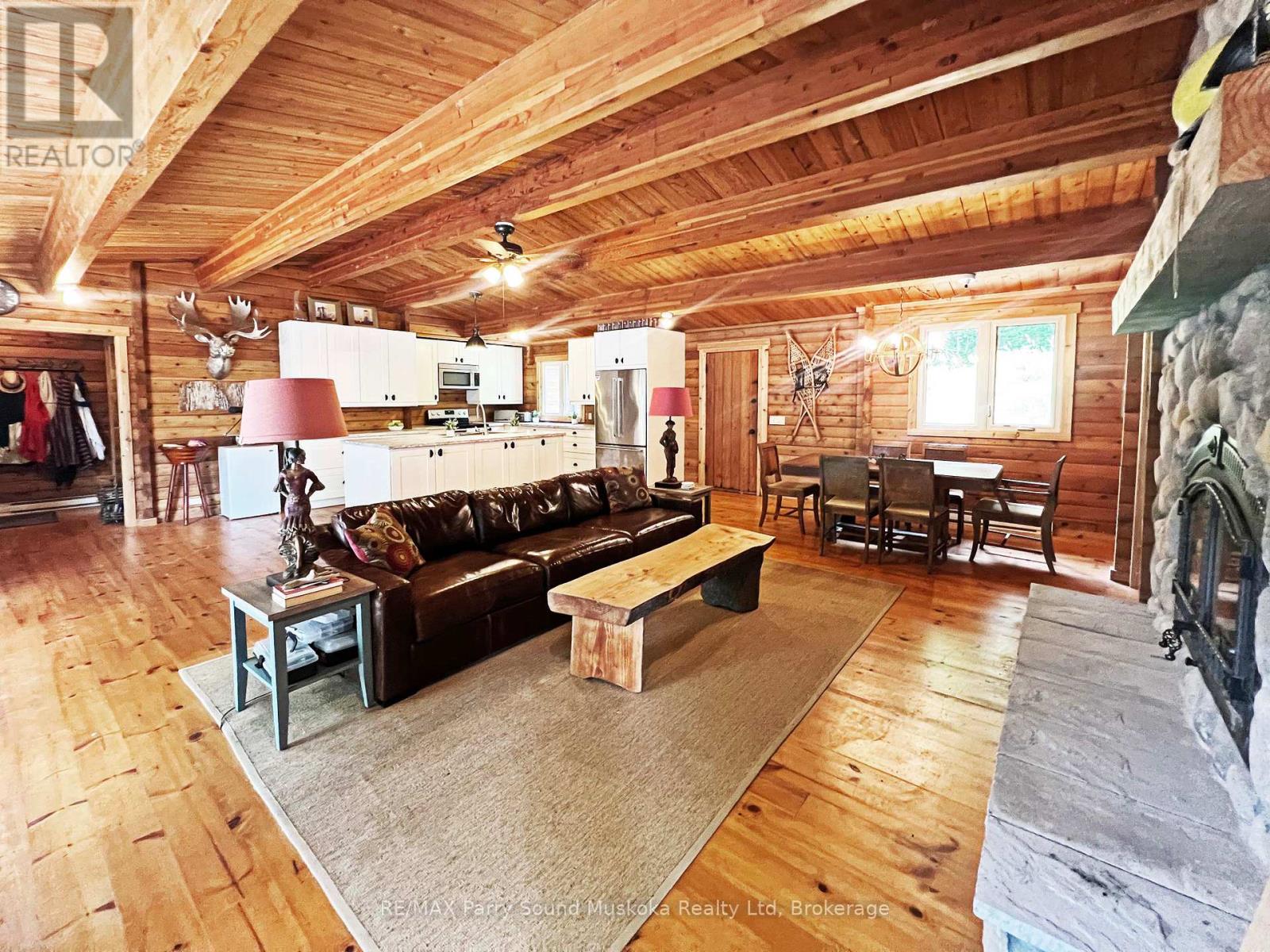 215 Crane Lake Water Property Photo 24