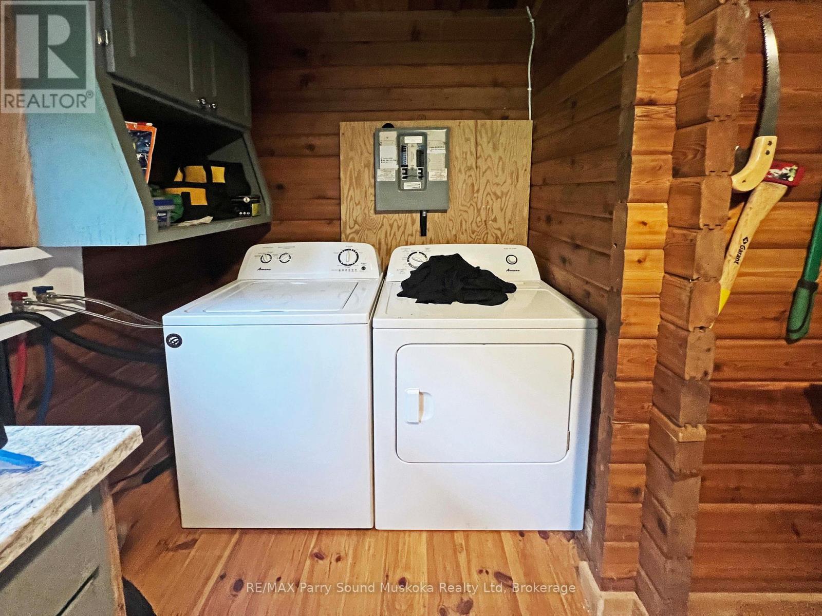 215 Crane Lake Water Property Photo 45