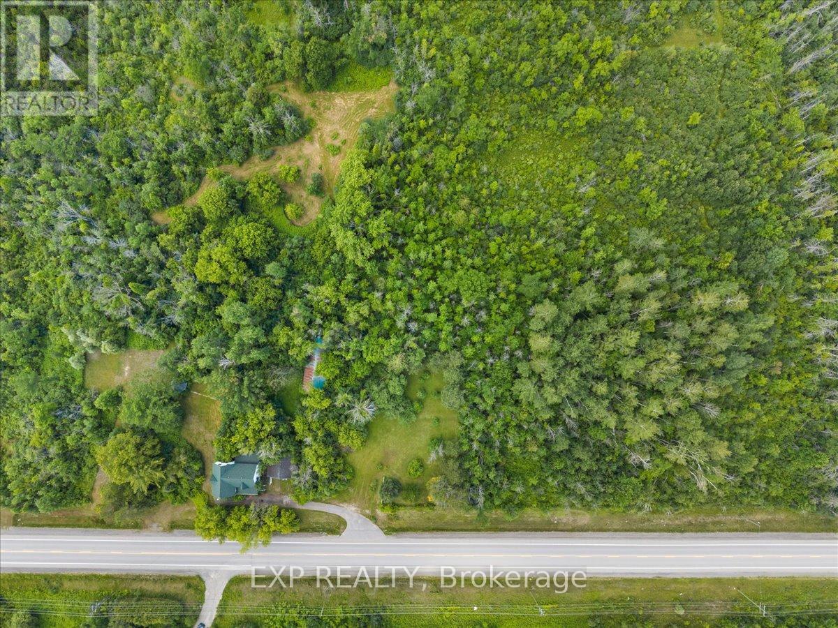 6889 Snake Island Road Property Photo 15
