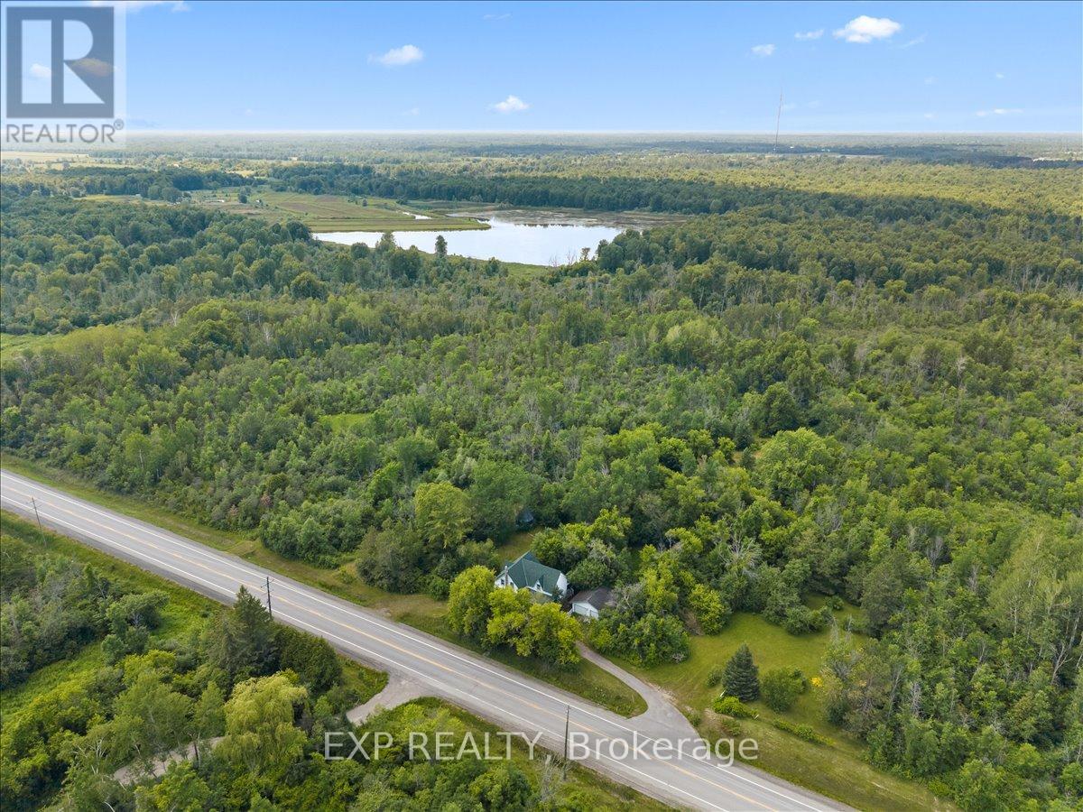 6889 Snake Island Road Property Photo 16
