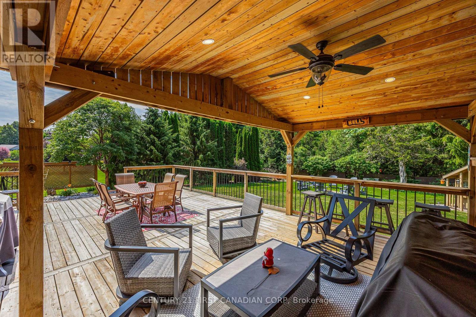 10159 Meadowlily Crescent Property Photo 8