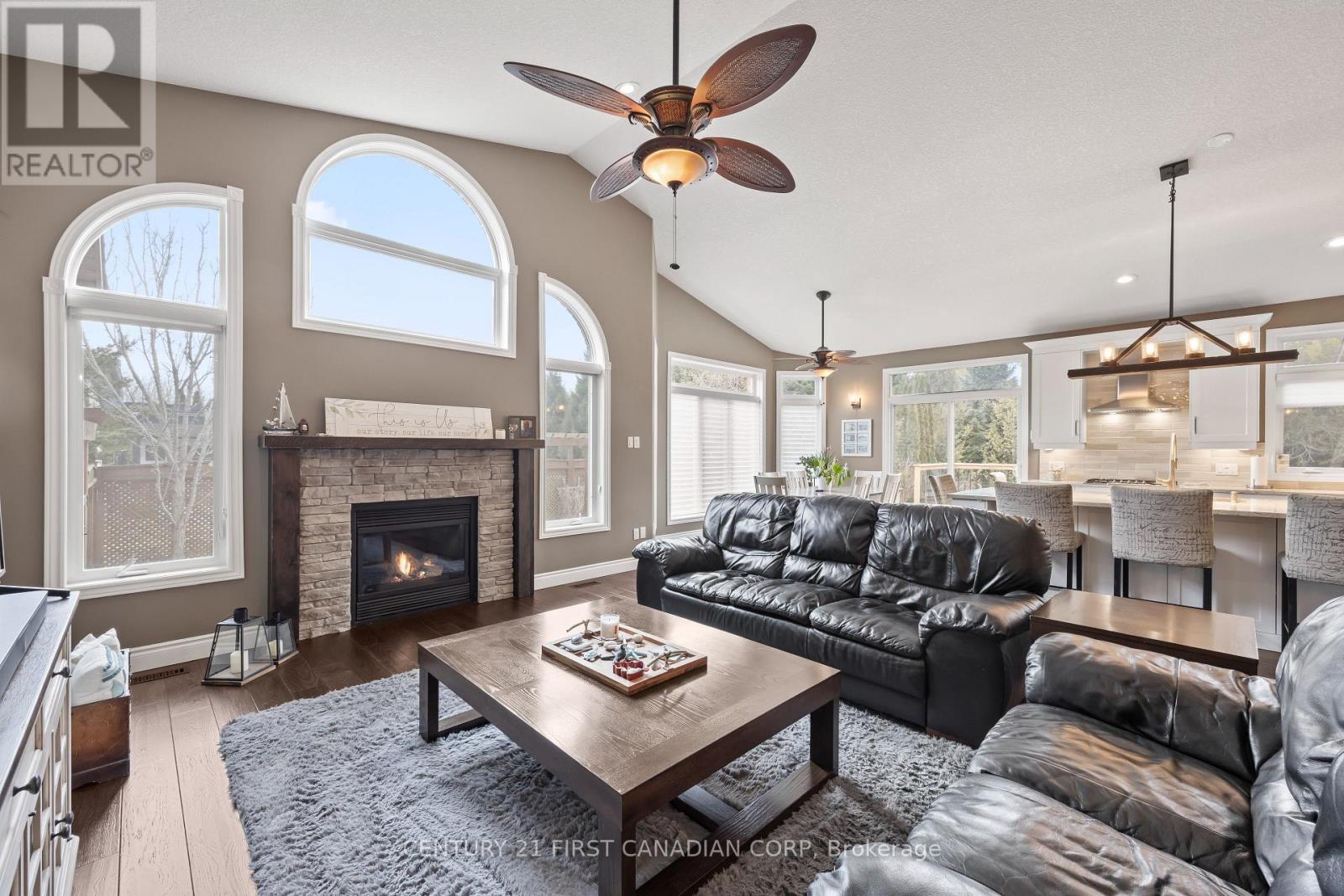 10159 Meadowlily Crescent Property Photo 16