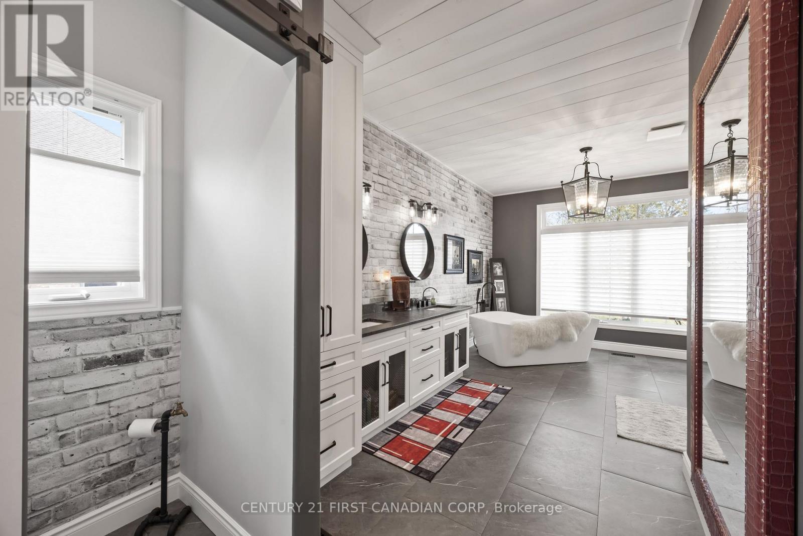 10159 Meadowlily Crescent Property Photo 29
