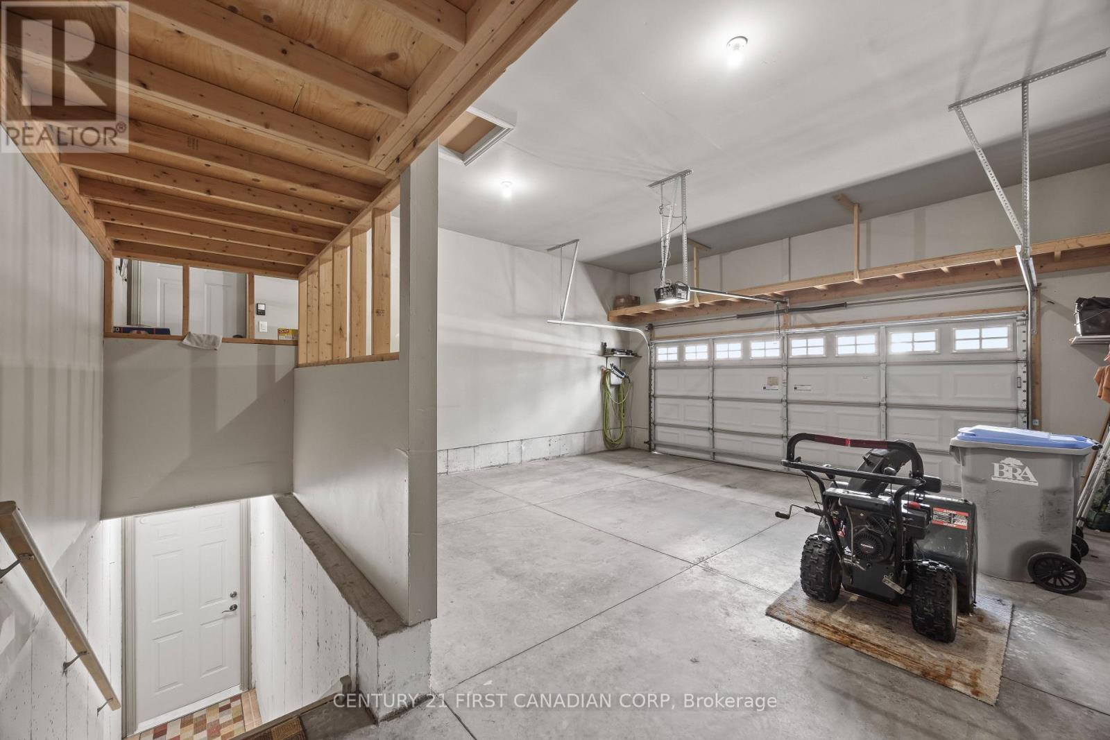 10159 Meadowlily Crescent Property Photo 43
