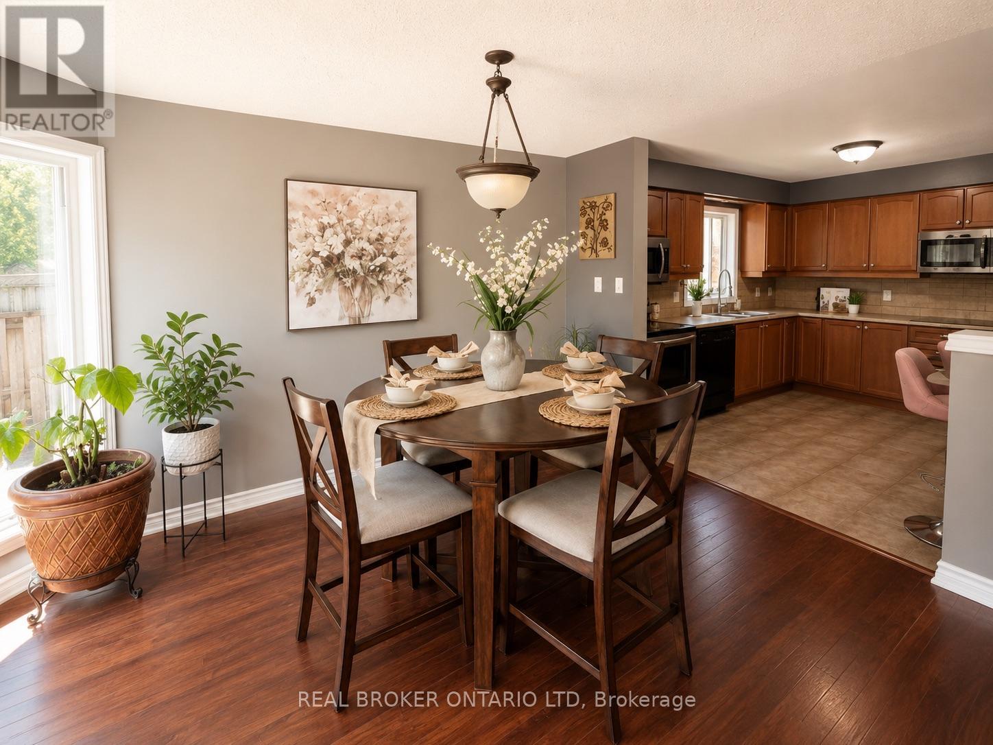 789 Fieldgate Circle Property Photo 6