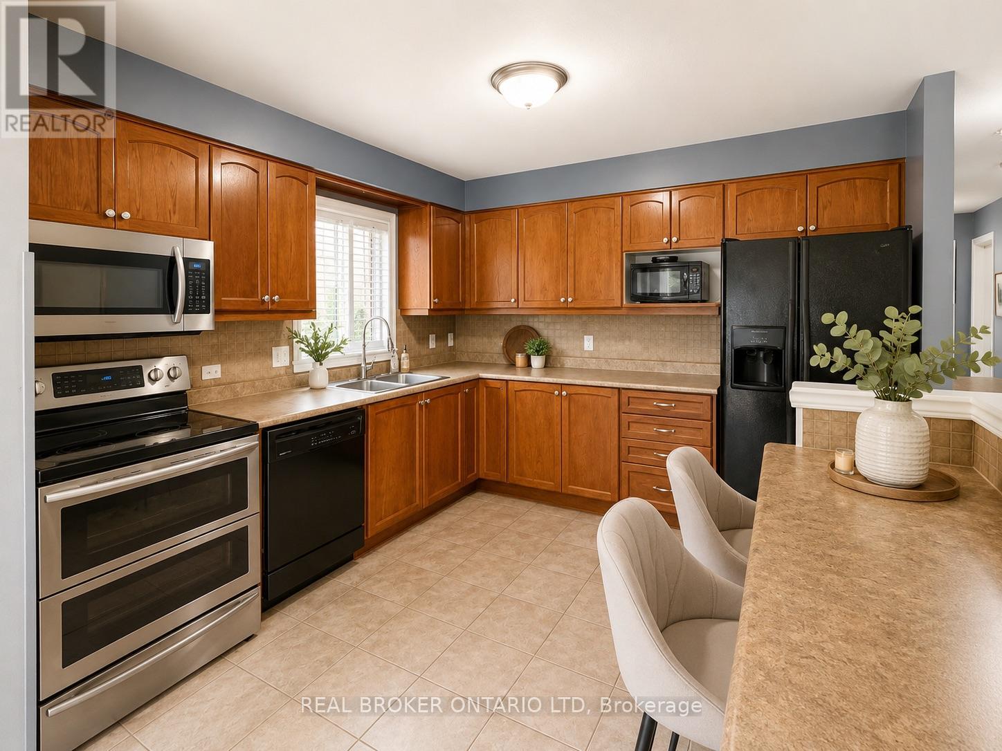 789 Fieldgate Circle Property Photo 8