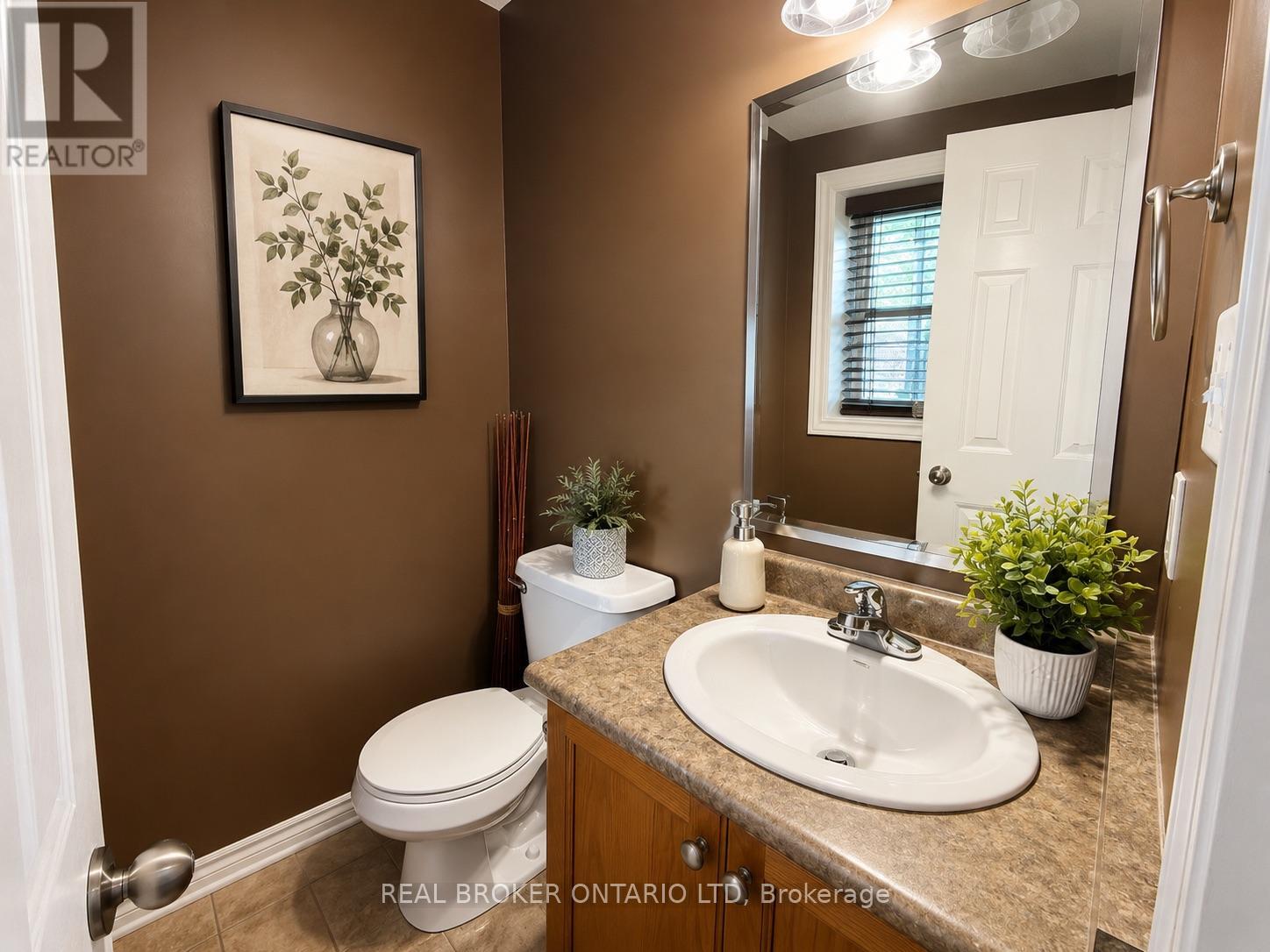 789 Fieldgate Circle Property Photo 16