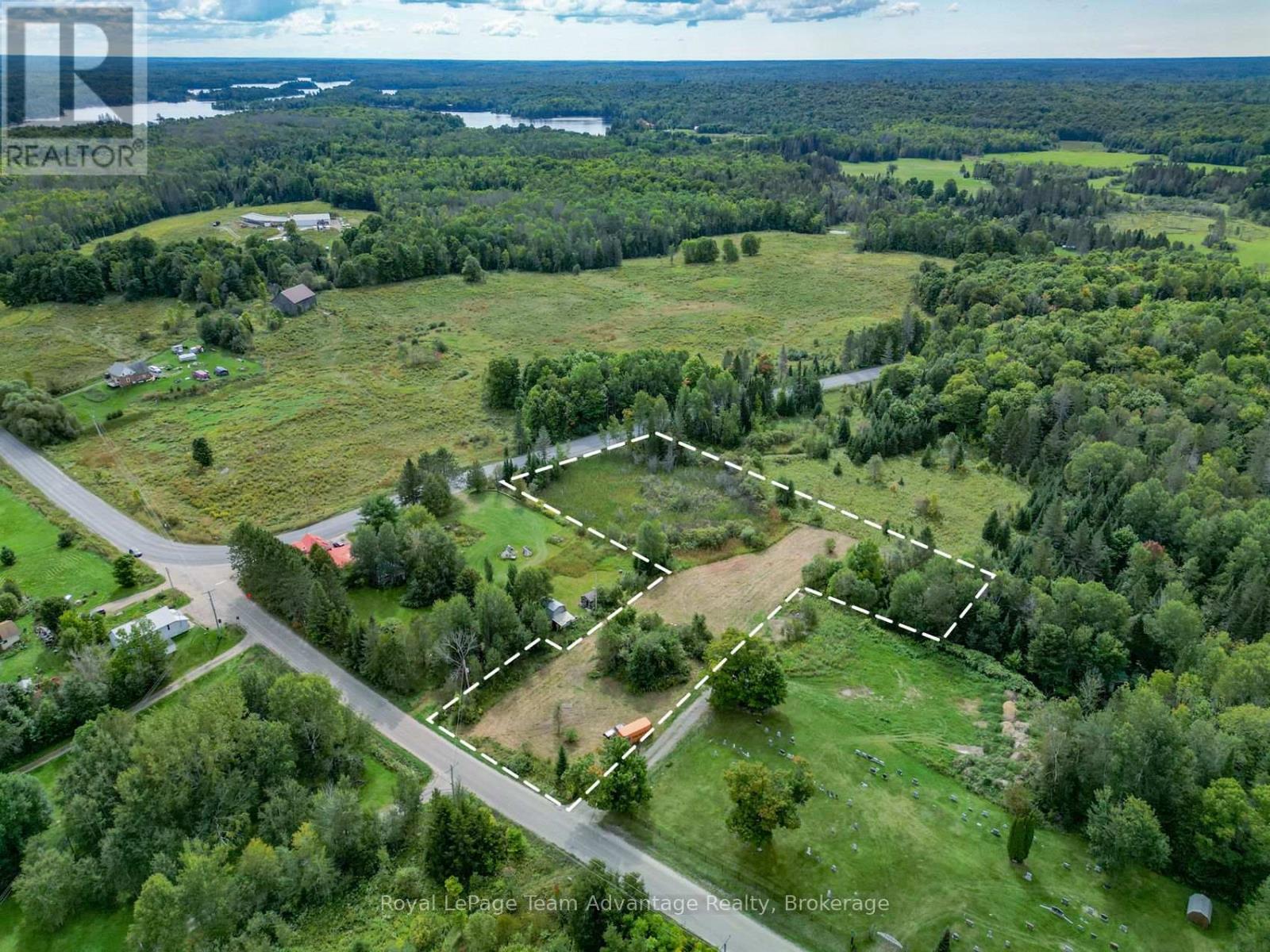 2 Maple Island Road Property Photo 7