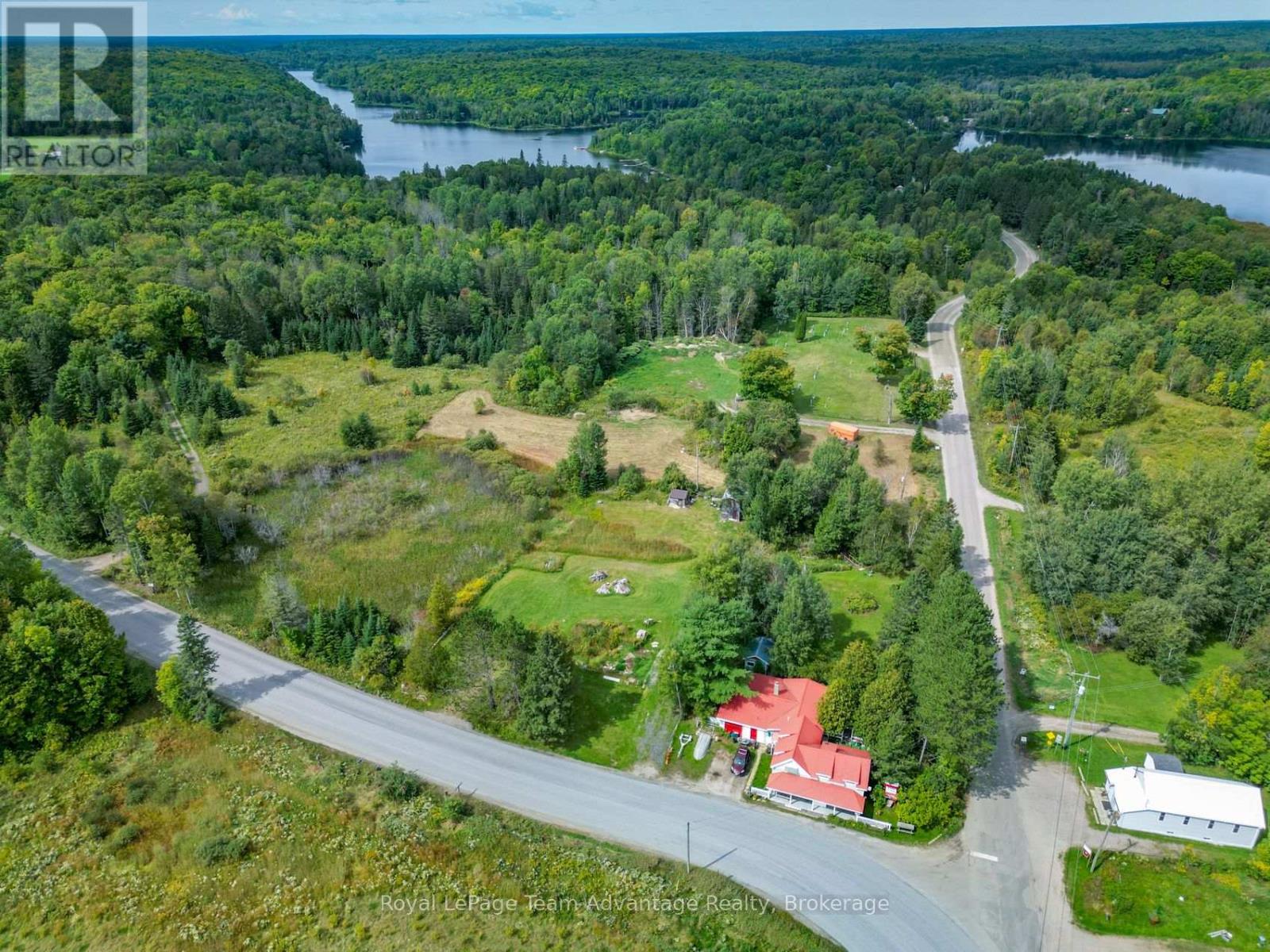2 Maple Island Road Property Photo 11