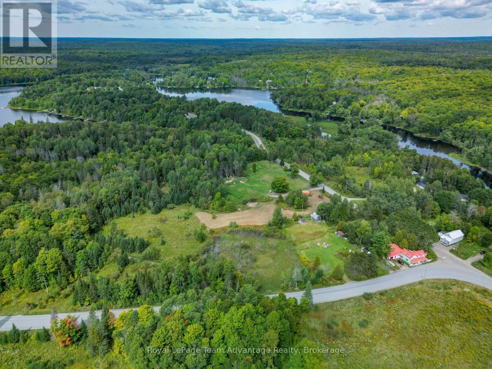 2 Maple Island Road Property Photo 14