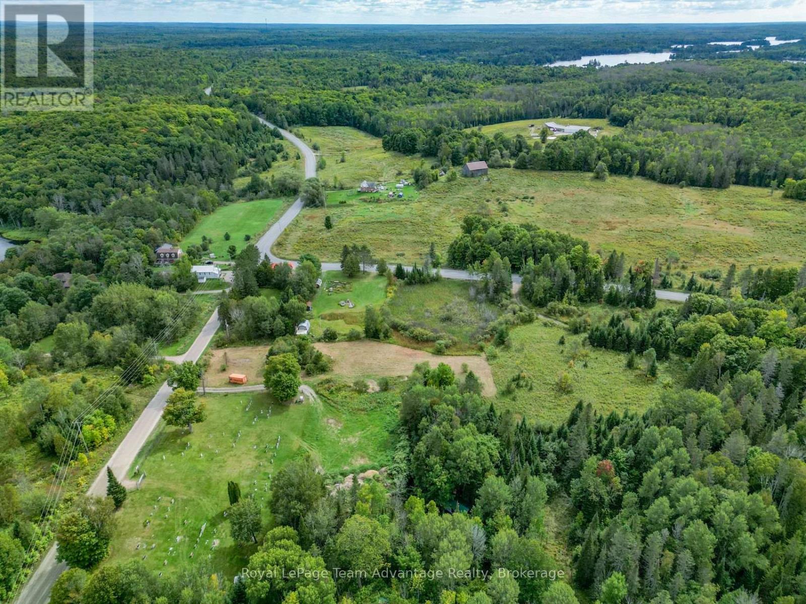 2 Maple Island Road Property Photo 19
