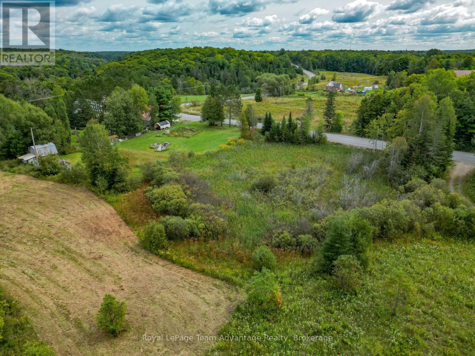 2 Maple Island Road Property Photo 34
