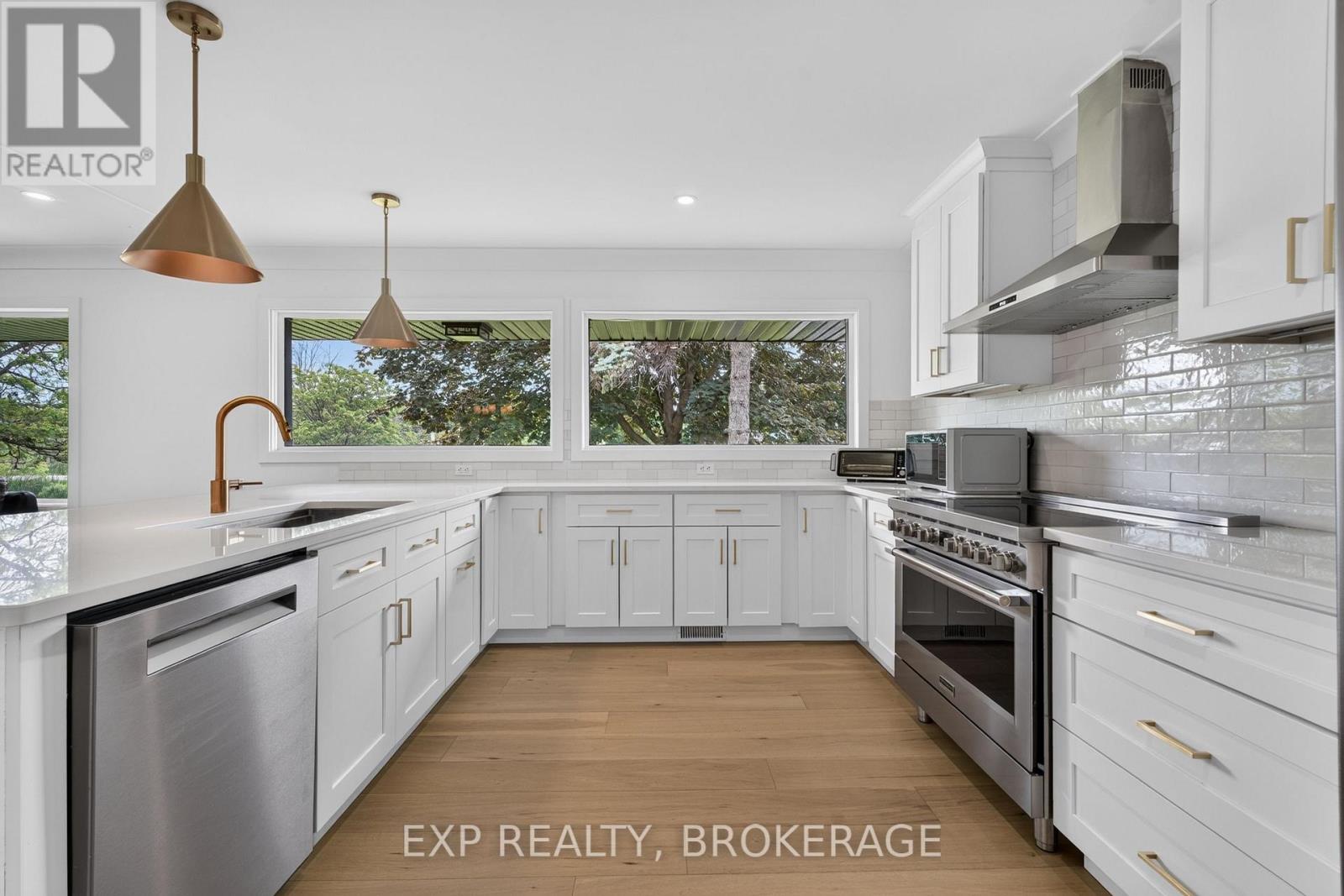 1802 Sydenham Road Property Photo 6