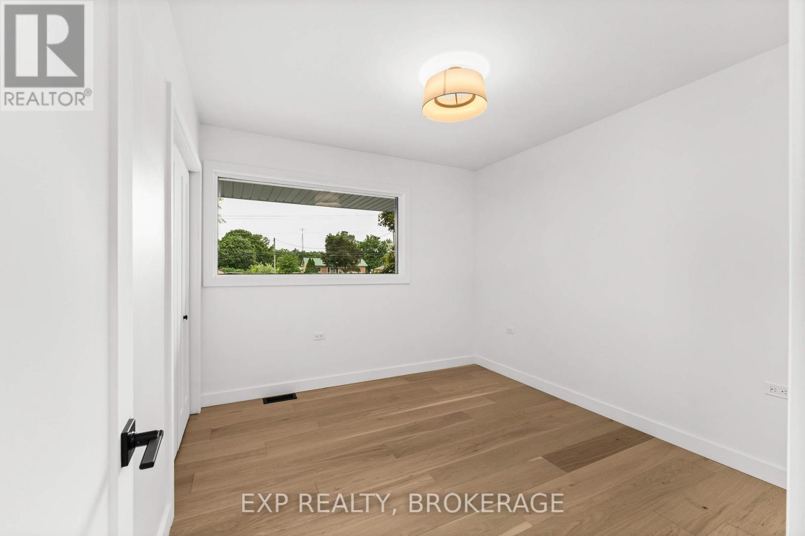 1802 Sydenham Road Property Photo 23