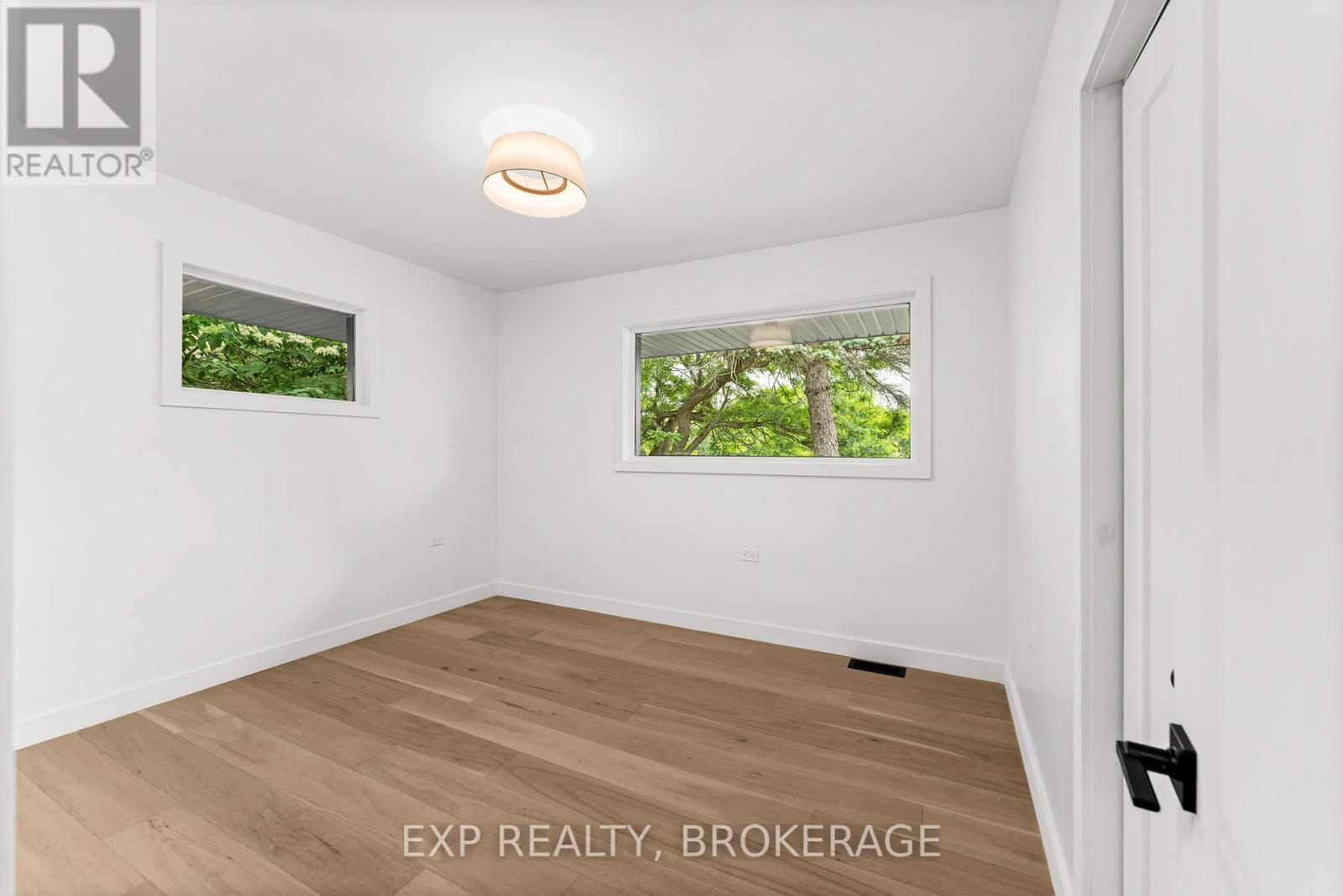 1802 Sydenham Road Property Photo 25