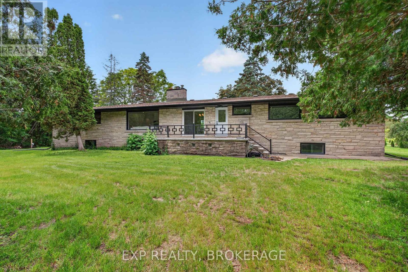 1802 Sydenham Road Property Photo 35