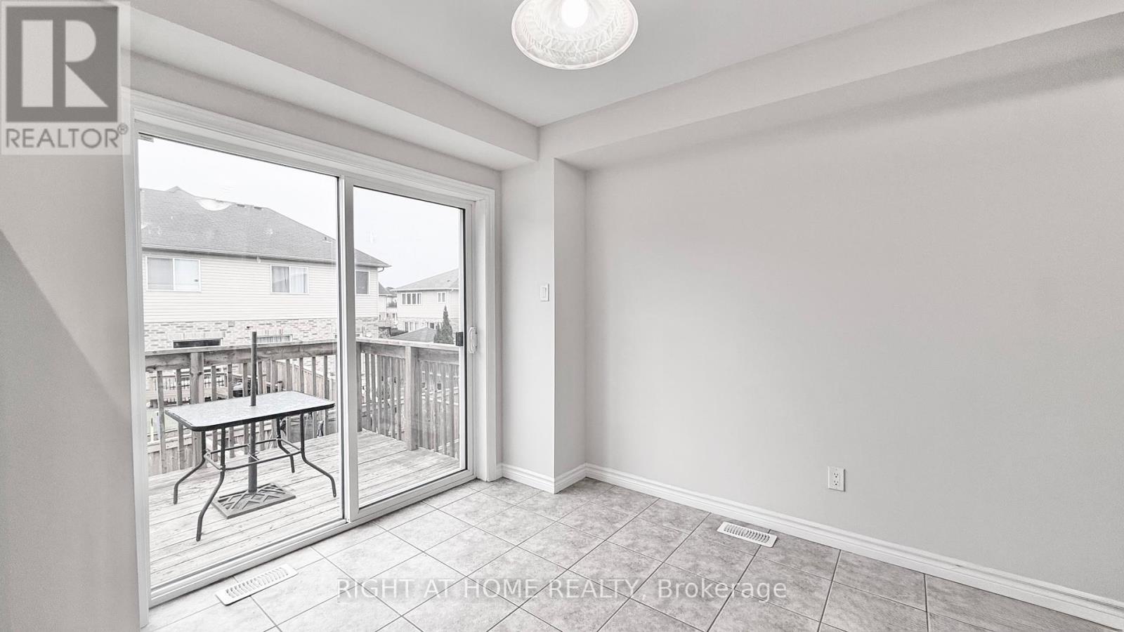 87 Mayland Trail Property Photo 7