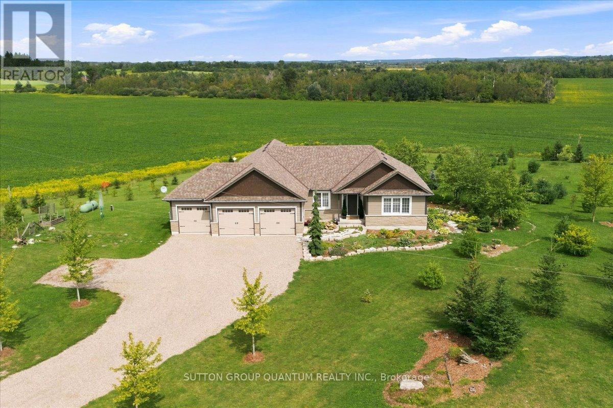 434555 4th Line Property Photo 2