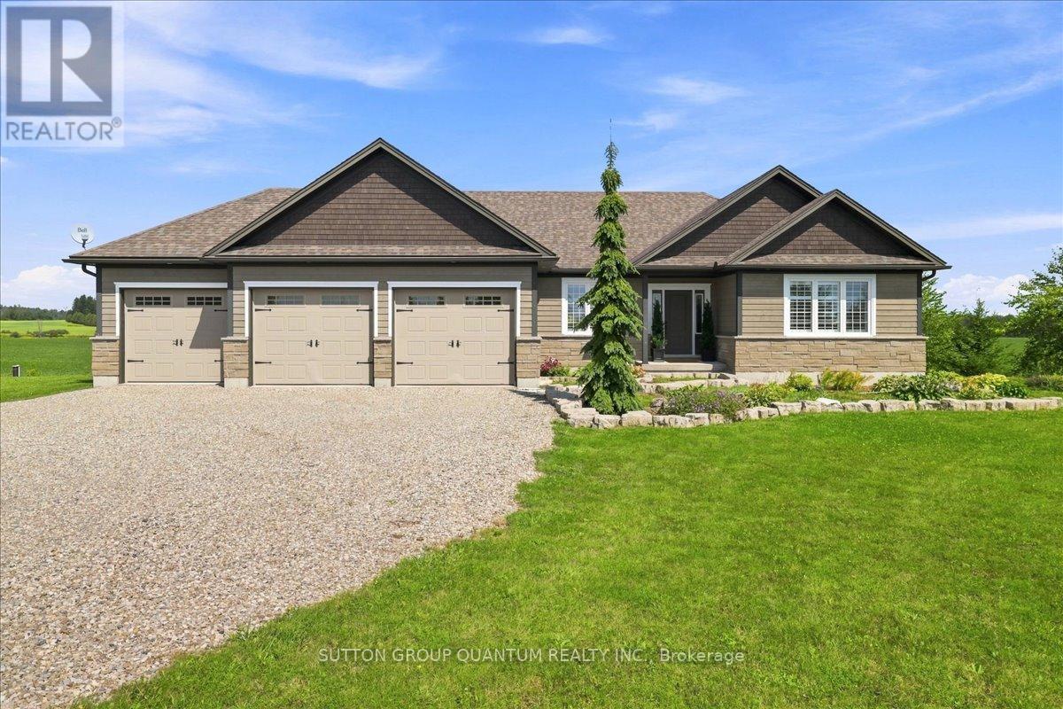434555 4th Line Property Photo 3