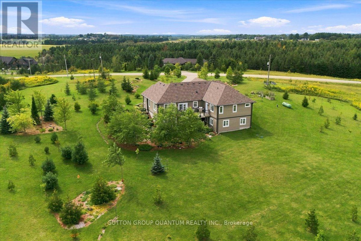 434555 4th Line Property Photo 11