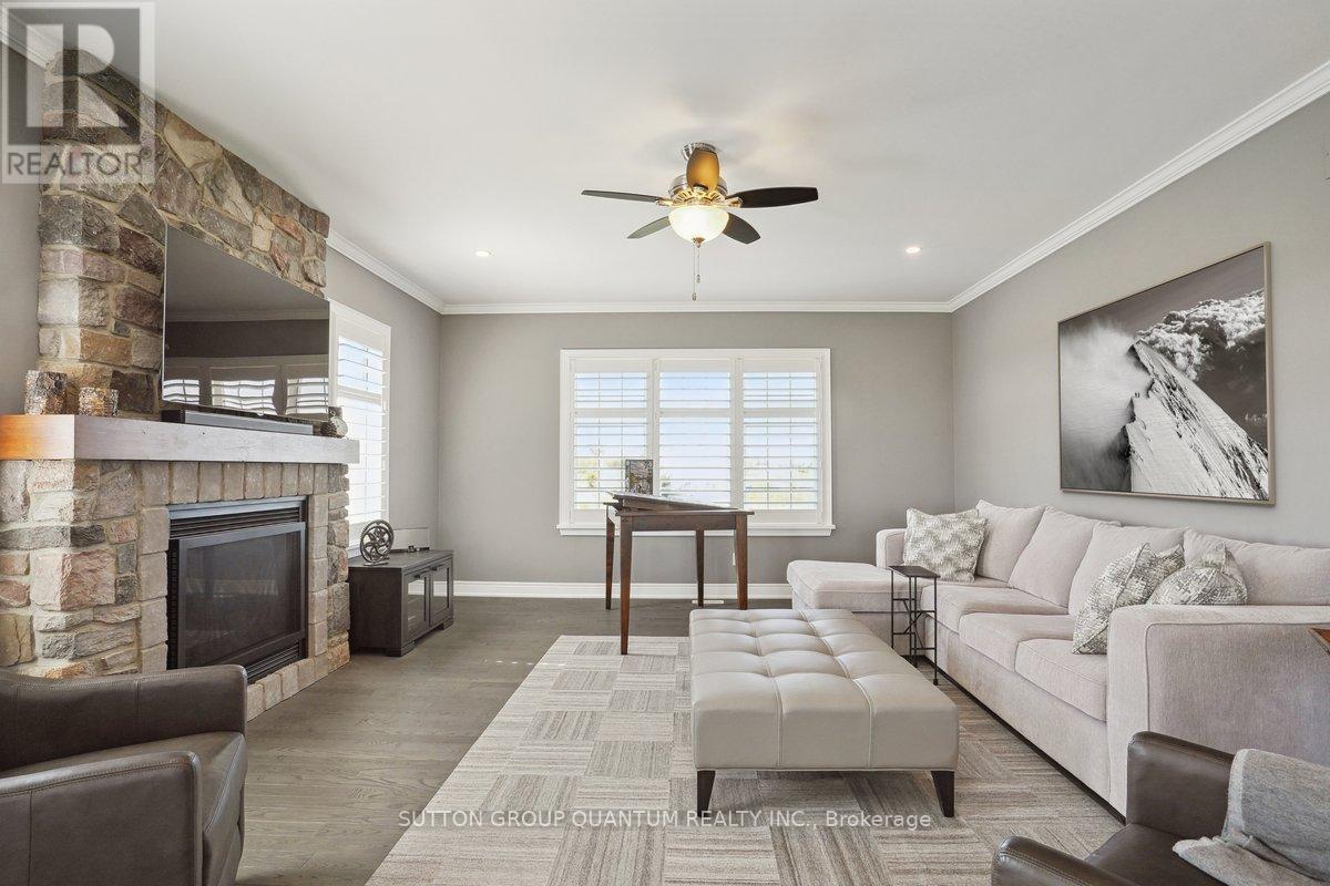 434555 4th Line Property Photo 27