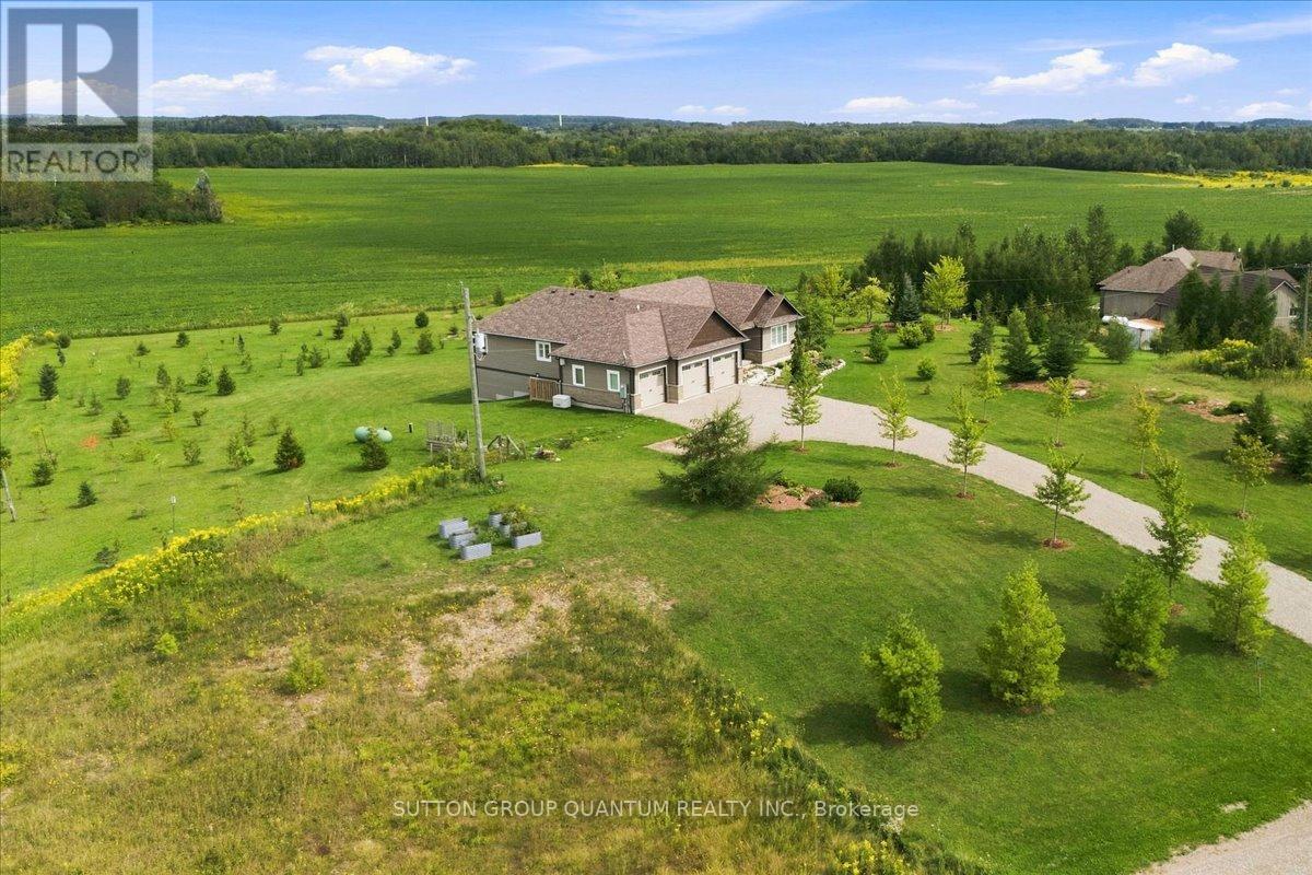 434555 4th Line Property Photo 49