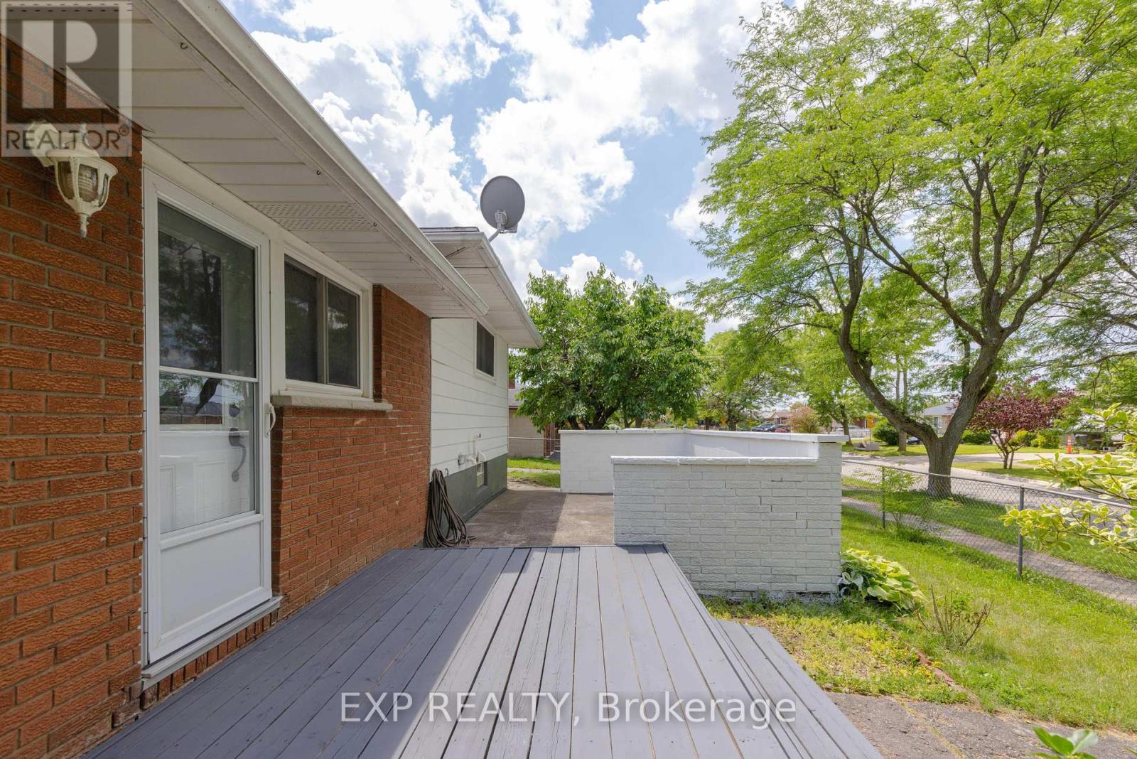 7116 Centennial Street Property Photo 3