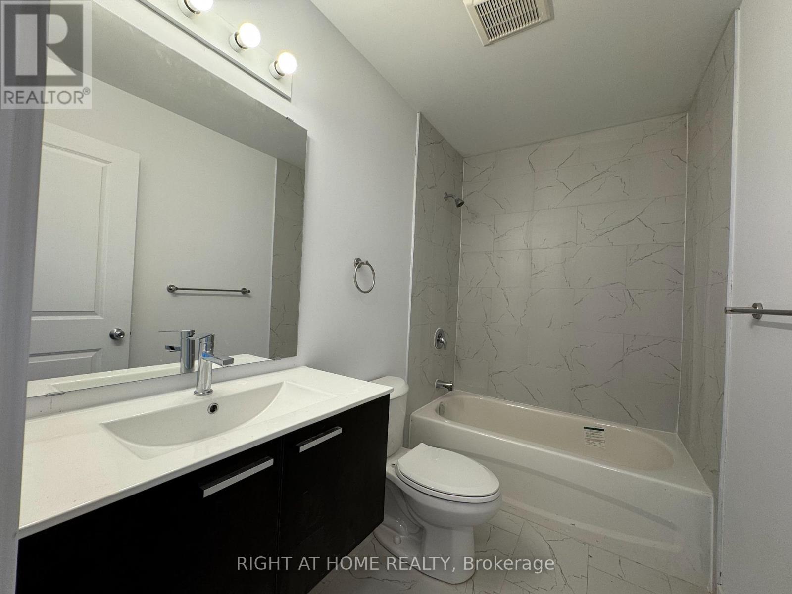 (main) - 113 Highriver Trail Property Photo 22