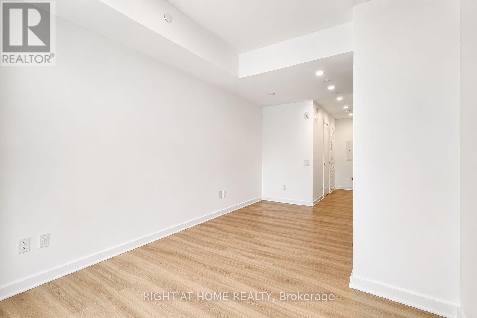 Unit #312 - 60 Springhurst Avenue Property Photo 13