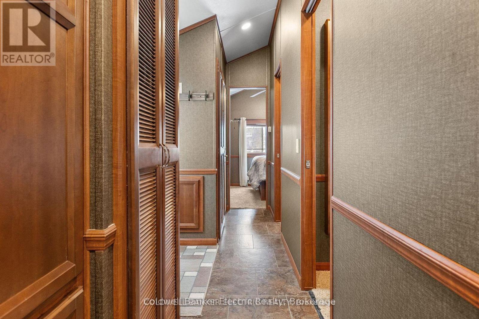 485b - 5139 Halstead Beach Road Property Photo 11