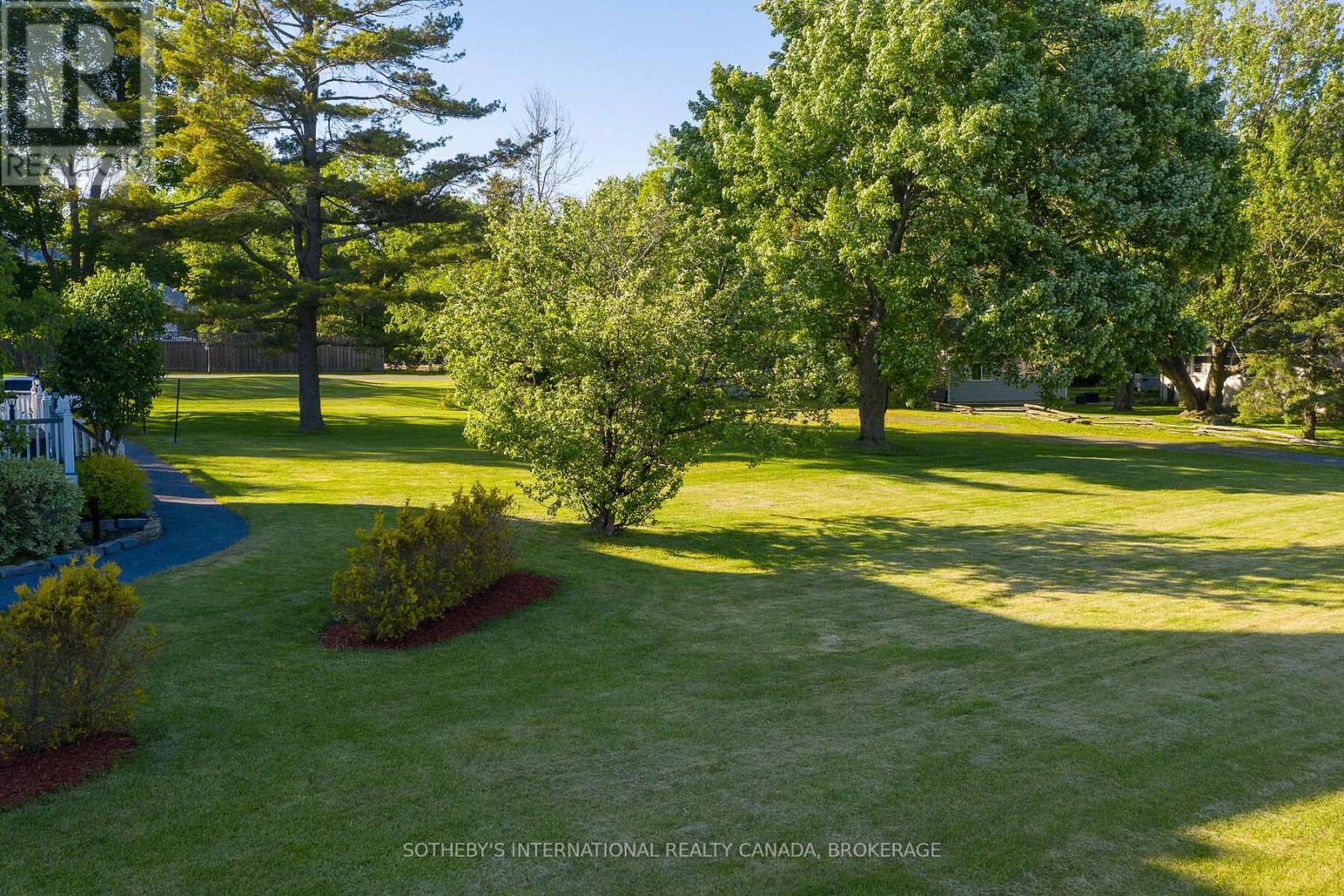 4 Starr Place Property Photo 7