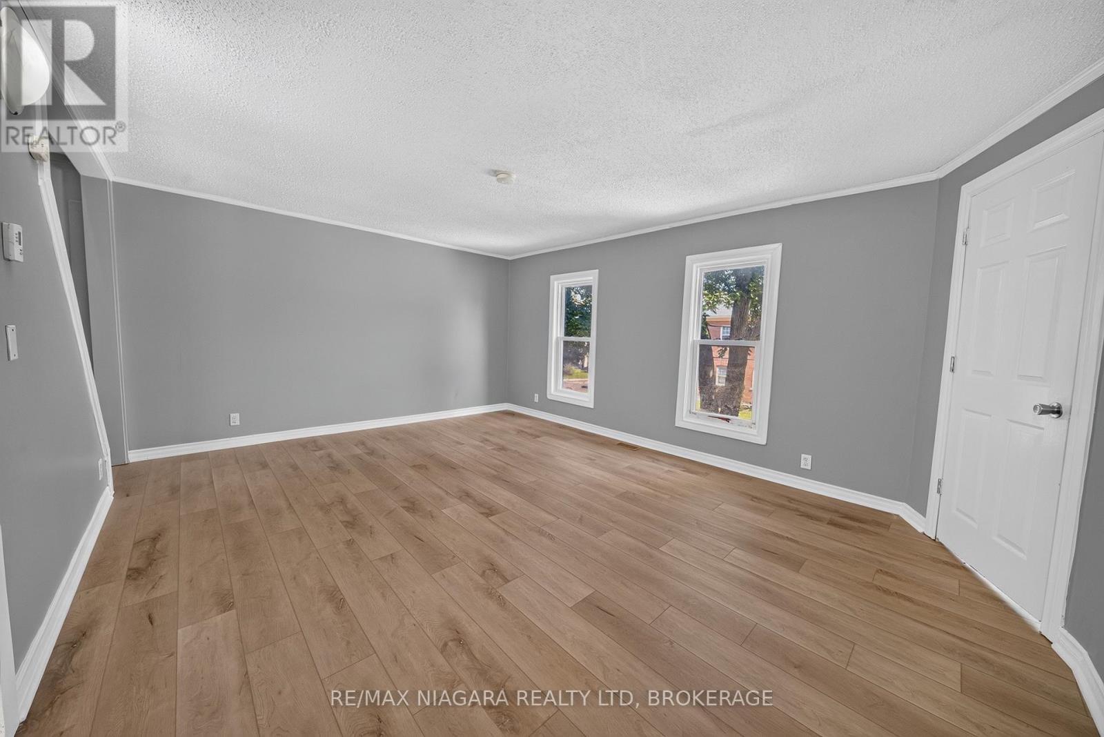 4454 Huron Street Property Photo 10