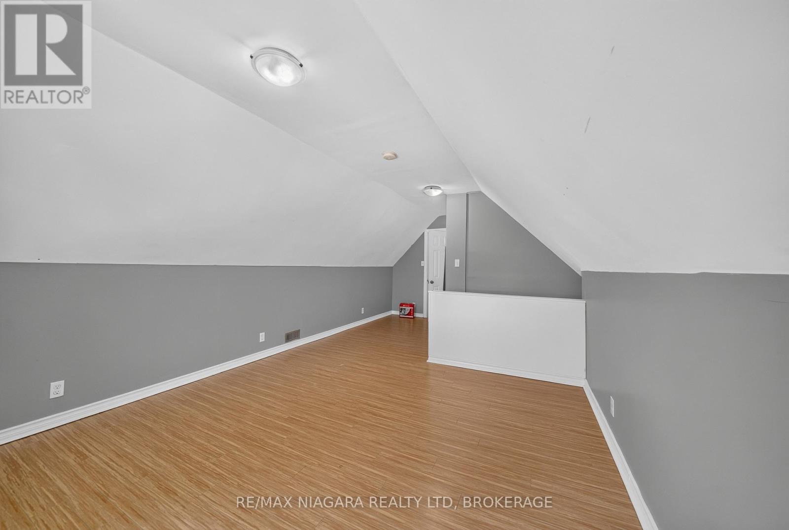 4454 Huron Street Property Photo 19
