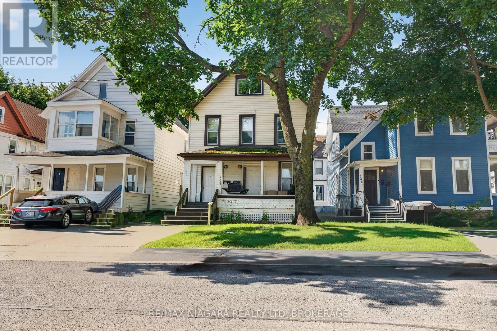 4454 Huron Street Property Photo 1