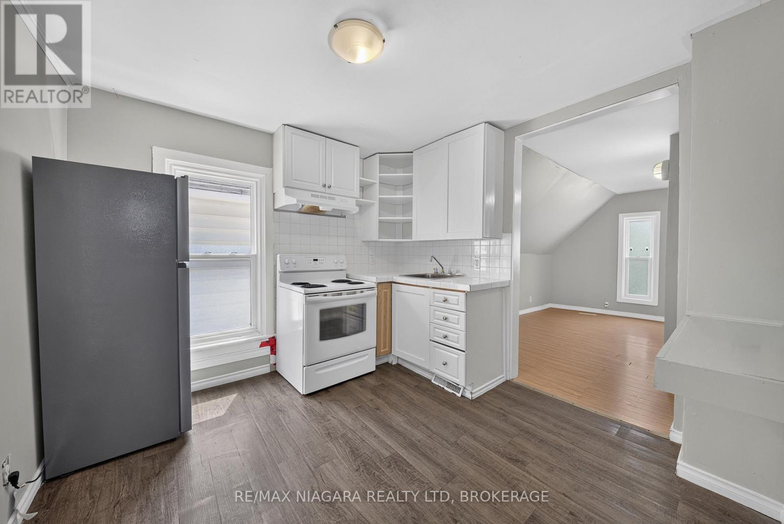 4454 Huron Street Property Photo 11