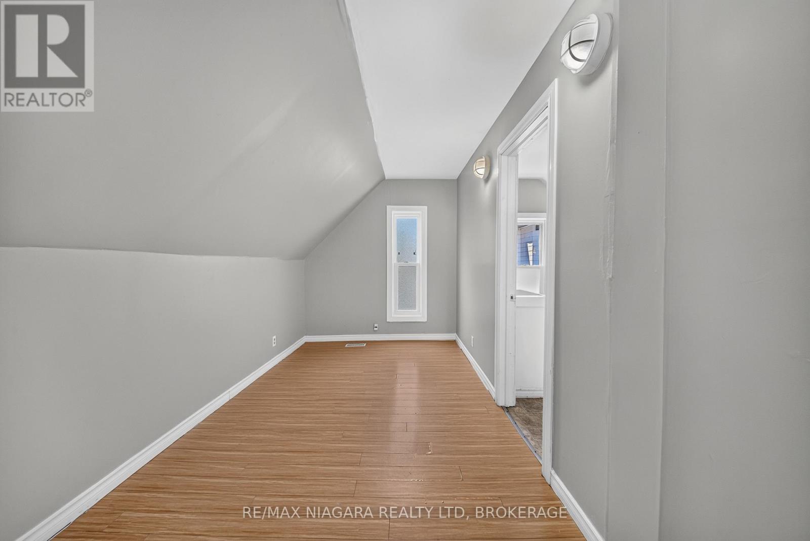 4454 Huron Street Property Photo 15